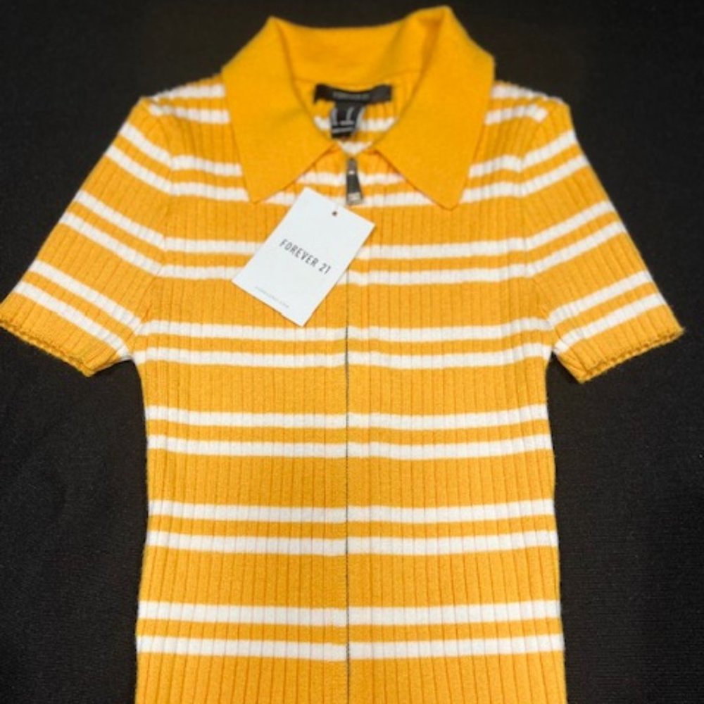 Forever 21 Sweater Top Varsity Gold and White Size Small